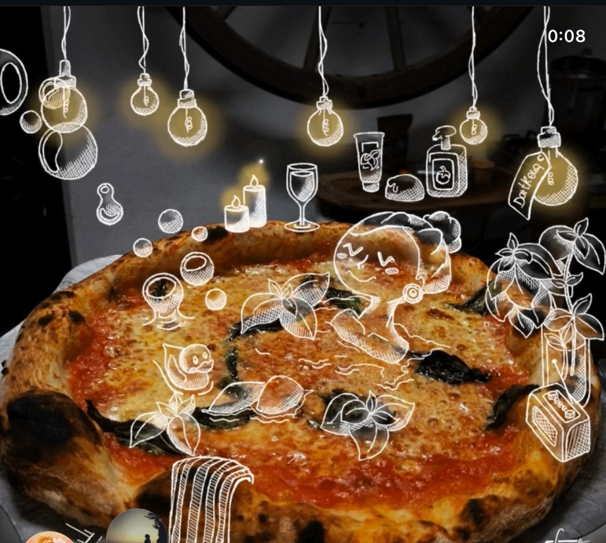 Neapolitan margherita from La Marinara, hand-drawn illustrations over the photo